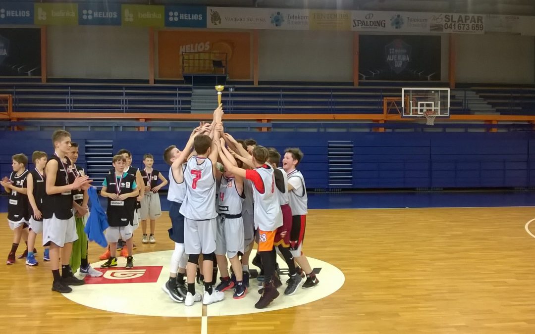 Naši košarkarji v četrtfinalu državnega prvenstva