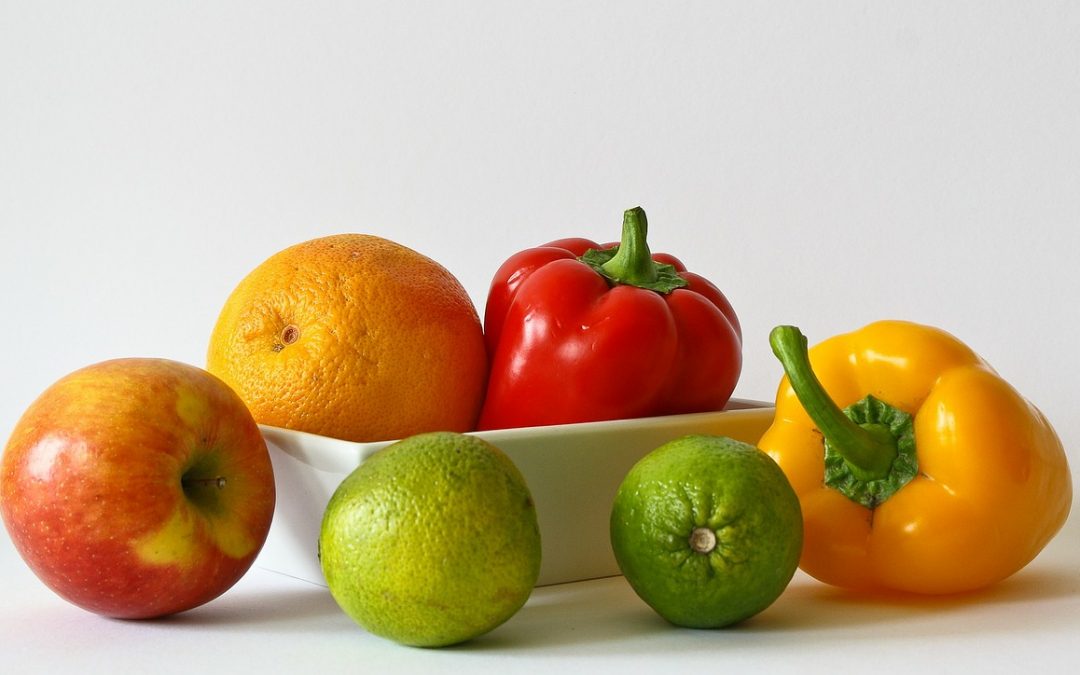 Kje naj shranjujemo sadje in zelenjavo? Vpliv vlažnosti in temperature zraka na izgubljanje tekočine v sadju in zelenjavi
